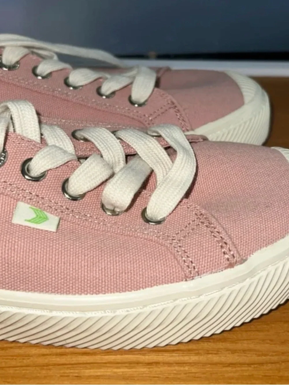 Cariuma OCA Low Rose Pink Canvas Sneakers Eco Organic Women’s 8 Men’s 6.5